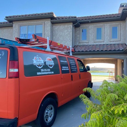 idaho cleaning services van